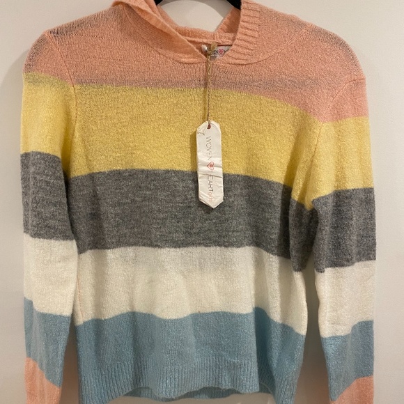 NWT Sweater - Picture 2 of 2